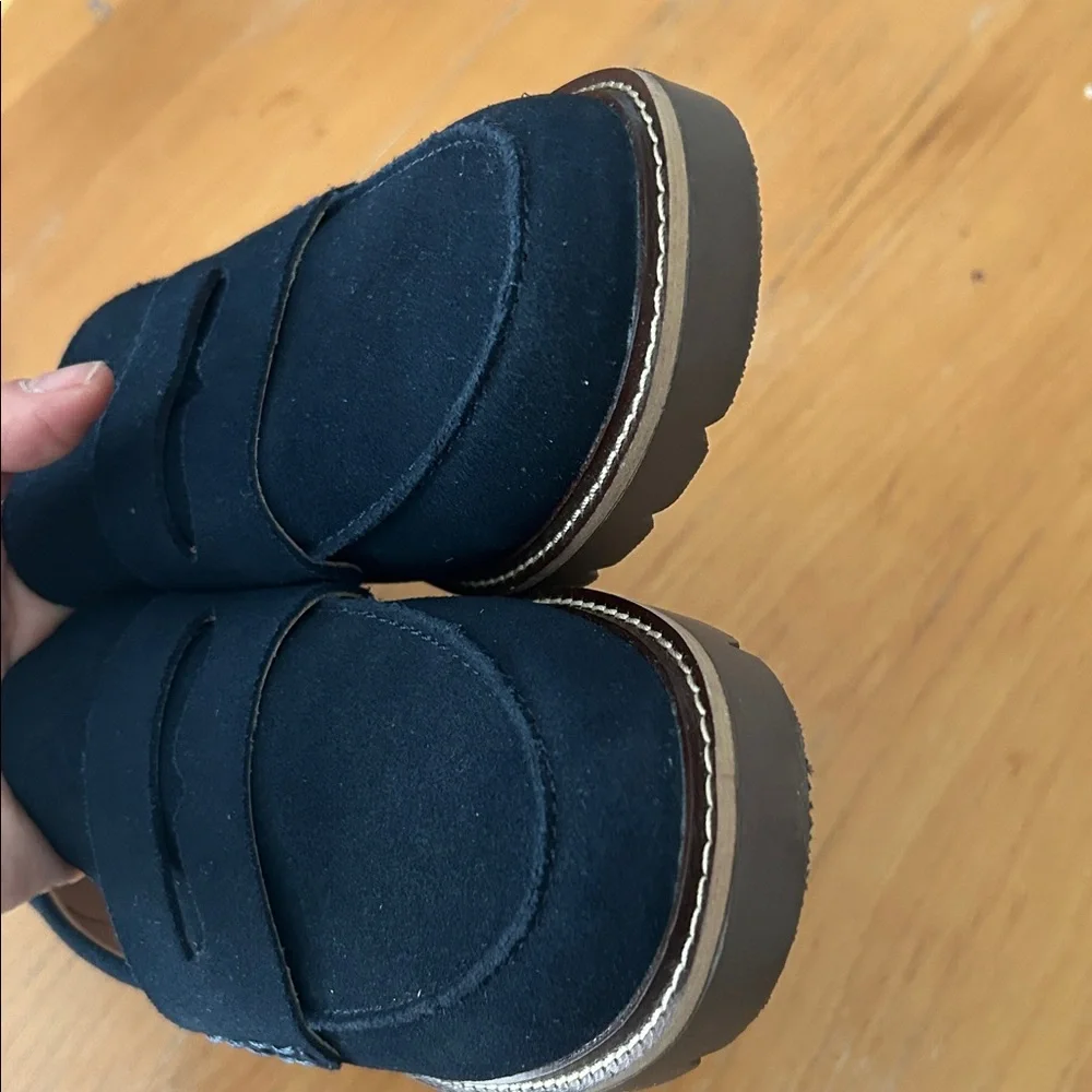 Blondo Women’s Navy Suede Penny Loafer Waterproof Preppy Casual Size 8.5